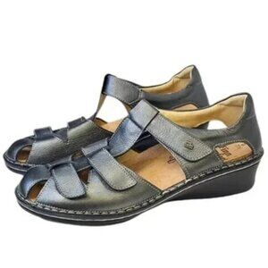 Finn Comfort Funen silver gray leather fisherman sandals, US10, UK7.5